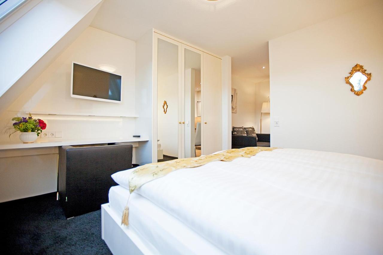 Hotel Krone Ohg غيرلينغن المظهر الخارجي الصورة
