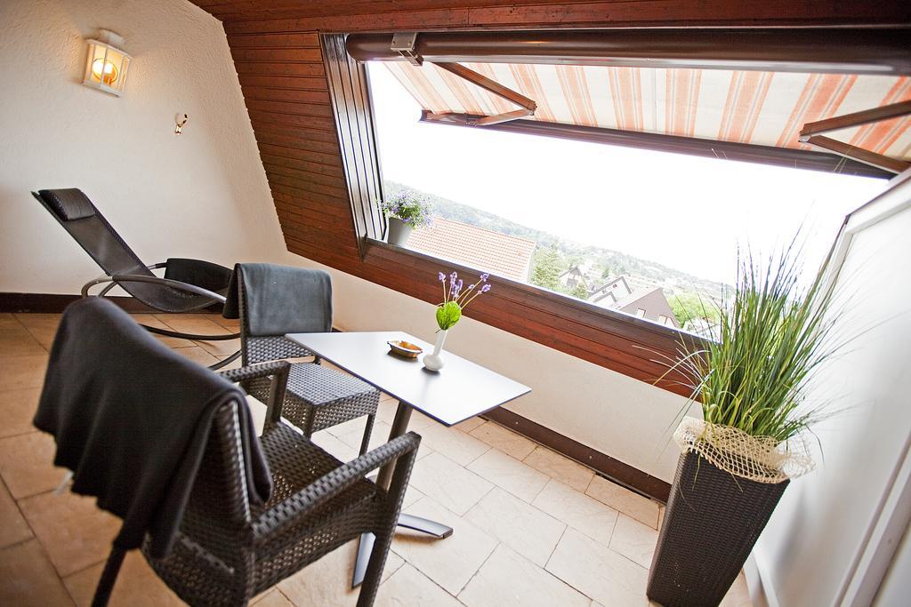 Hotel Krone Ohg غيرلينغن الغرفة الصورة