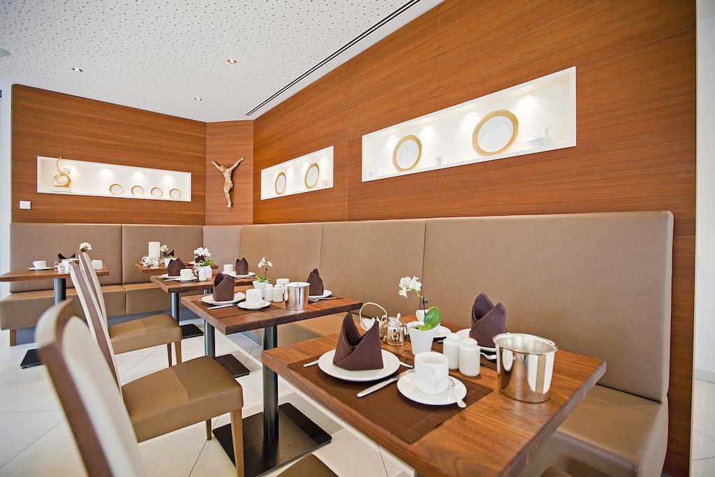 Hotel Krone Ohg غيرلينغن المظهر الخارجي الصورة