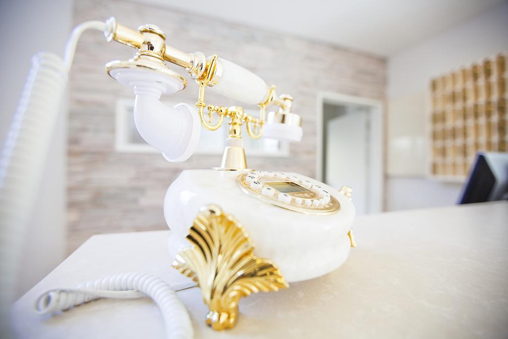 Hotel Krone Ohg غيرلينغن المظهر الخارجي الصورة